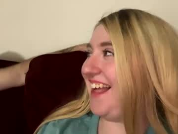 girl
        vanillapuddingpie cam image #5192465