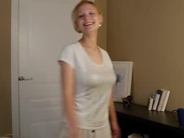 girl
        sheenagambell cam image #6896961