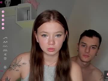 couple
        chaturrbaby cam image #5045897