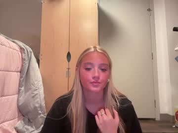 girl
        lexaarose05 cam image #5622933
