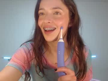 girl
        gabrielaa_18 cam image #782029
