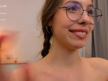 girl
        wanda_robinson cam image #4543702