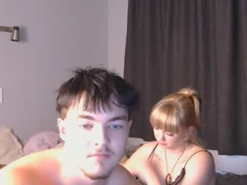 couple
        maevenelijah cam image #6967551