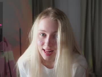 girl
        sonyaericsson cam image #3961399
