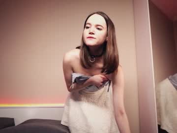 girl
        miss_sweetdream cam image #192945