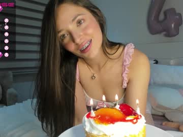 girl
        gabrielaa_18 cam image #1378488