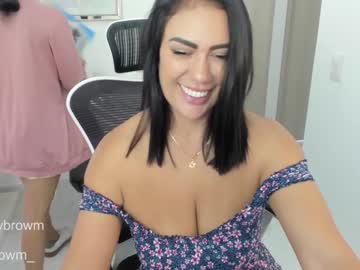 couple
        emillybrowm cam image #4304446
