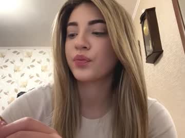 girl
        dawnbluett cam image #6555515
