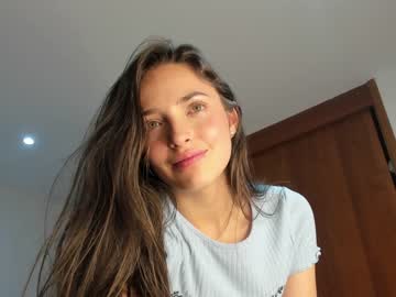 girl
        gabrielaa_18 cam image #1732289