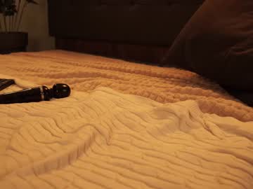 girl
        ammysky_ cam image #1591754