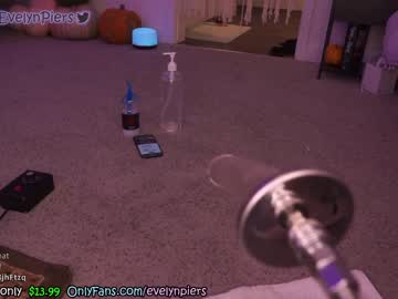 girl
        evelynpiers cam image #185247