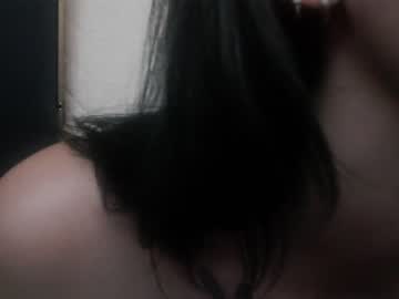 girl
        kimboslice14 cam image #3940611