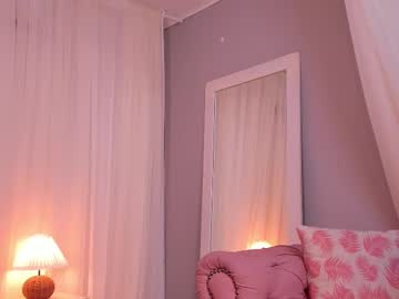 girl
        liia_sweett cam image #6914716