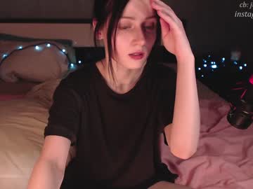 girl
        justyourwaifu cam image #1152799