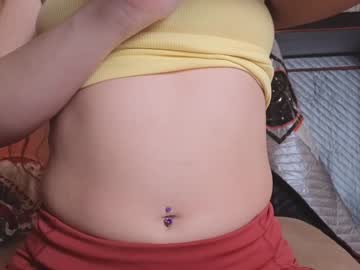 girl
        chroniclove cam image #5788090