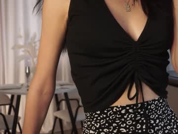 girl
        fancyash cam image #4727740