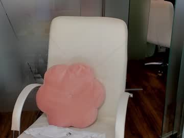 girl
        anyarayne cam image #3865454