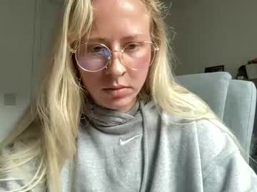 girl
        jessicastainless cam image #2200606