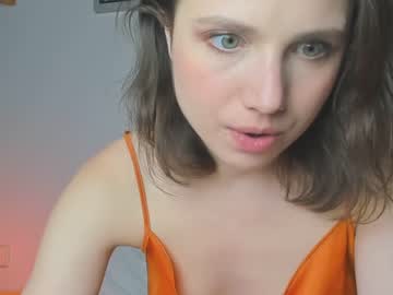 girl
        stellawells cam image #1521934