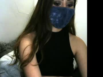 girl
        perkylactatinglatina cam image #373220