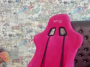 girl
        angelina_new cam image #2010768