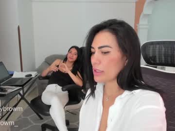 couple
        emillybrowm cam image #3700459