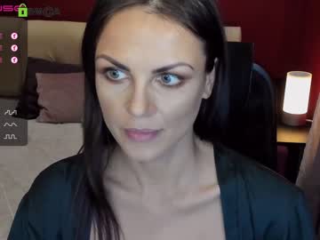 girl
        candygash cam image #709517