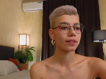 girl
        riskyteasse cam image #5605343