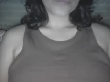 girl
        little_anef cam image #4704967