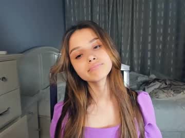 girl
        shinyydiamond cam image #1924186