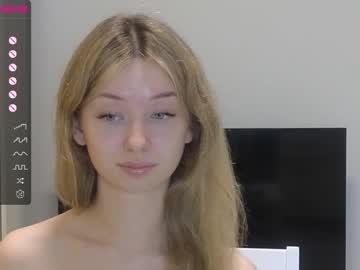 girl
        evafrancis cam image #1843075