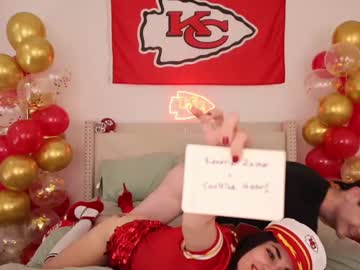 couple
        ari_lovexo cam image #6102910