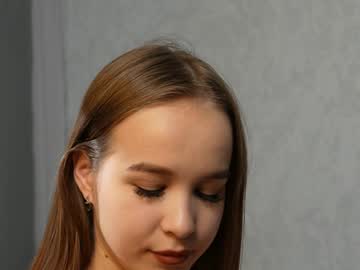 girl
        yeepshyy cam image #5270300
