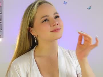 girl
        molly__meow cam image #4133490