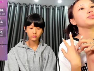 girl
        little_yena cam image #4989826