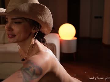 girl
        therealbonnieclydex cam image #4292650