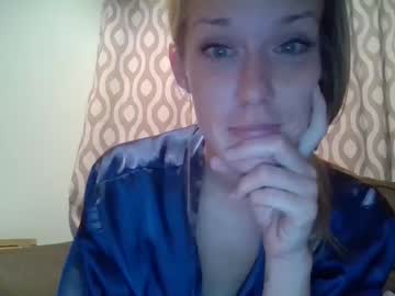 girl
        brittx00x cam image #2191560