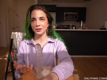 girl
        bailey_eilish cam image #246381