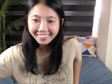 girl
        skytime96 cam image #5171865