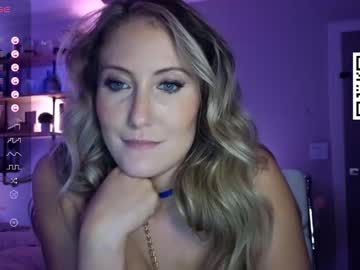 girl
        sultrysnow69 cam image #2260838