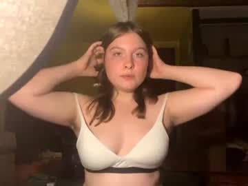 girl
        mosa65 cam image #2576831