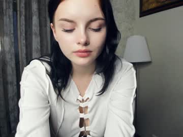 girl
        cute_caprice cam image #1670999