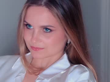 girl
        lola_jd cam image #3480285