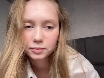 girl
        lizzy_cutie cam image #5188152