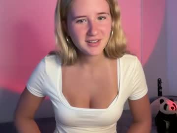 girl
        itsssosierra cam image #6174889