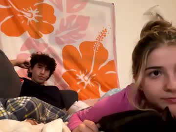 couple
        makennamacy cam image #5294241