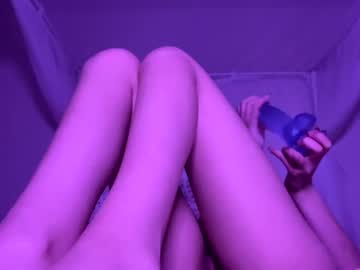 girl
        stonerpixie cam image #1076373