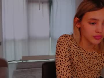 girl
        angella_kleee cam image #1156933