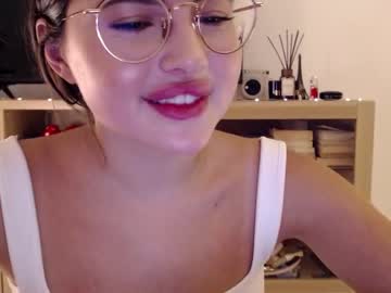 girl
        playnofuckinggames cam image #2331237