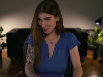 girl
        rich_roxy cam image #3392053